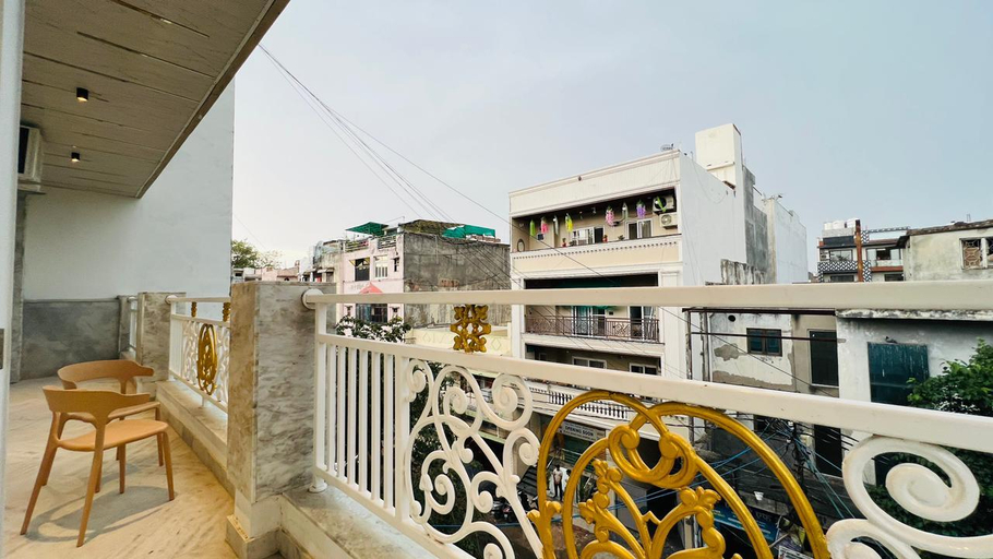 Others 5, BluO 2BHK City Centre - Balcony, Lift, Terrace, Delhi