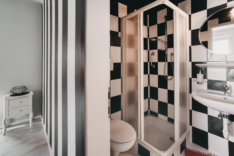Bathroom 3, Garni Unterweggutl, Bolzano