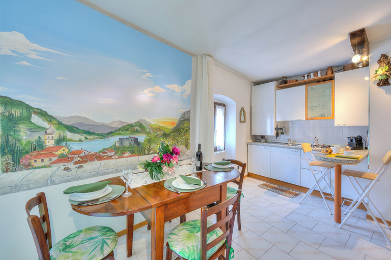 Dining 3, Il Nido Dell'artista Apartment With Pool, Trento
