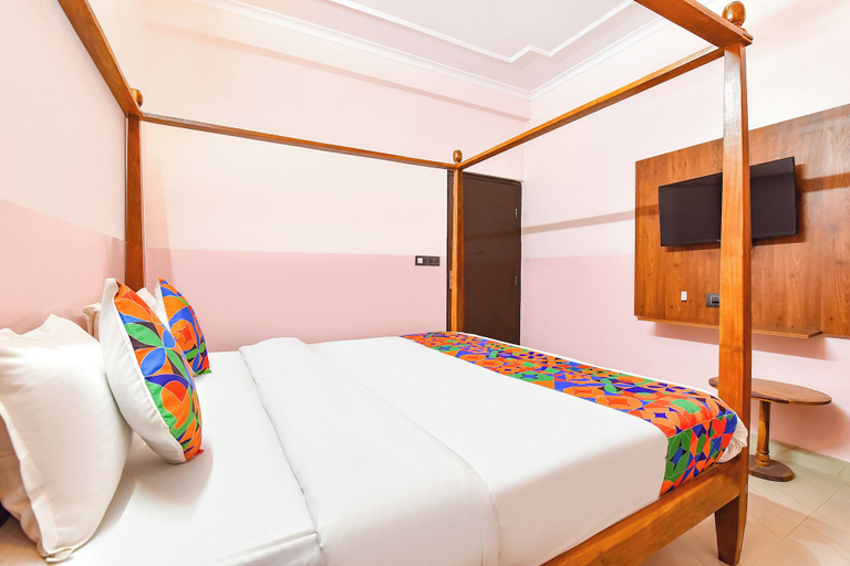 Room 3, Fabhotel D7, Jaipur