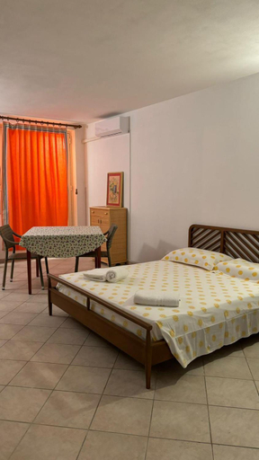 Bedroom 2, Casa centralissima Torre dell Orso 100m dal mare, Lecce