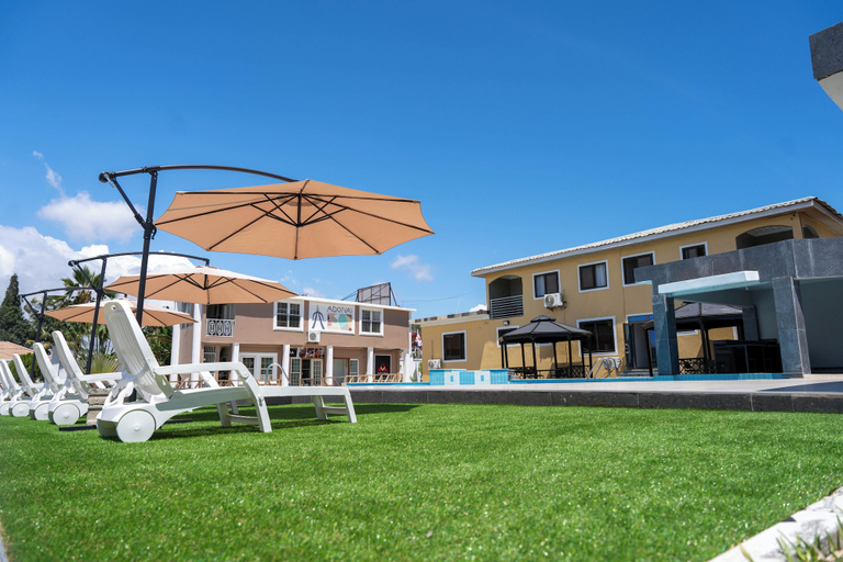 Property grounds, ADONAI HOTEL & APARTMENTS, Tema