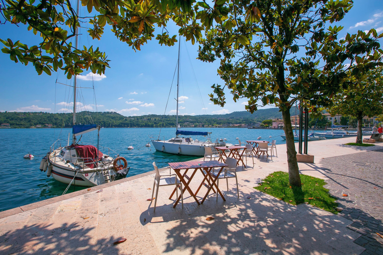 Outdoor dining 3, Sole Retreat: Shared Pool, garden&park, Brescia