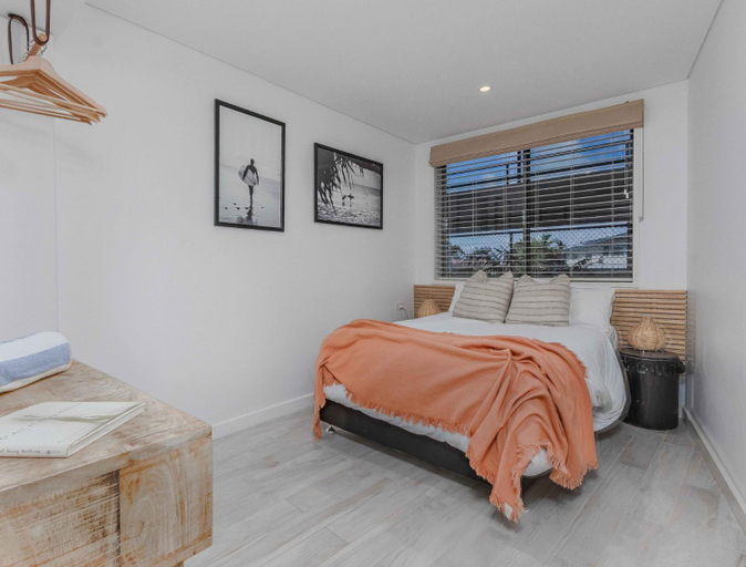 Bedroom 3, Bay Royal Apartment 2 - opposite Main Beach, Byron