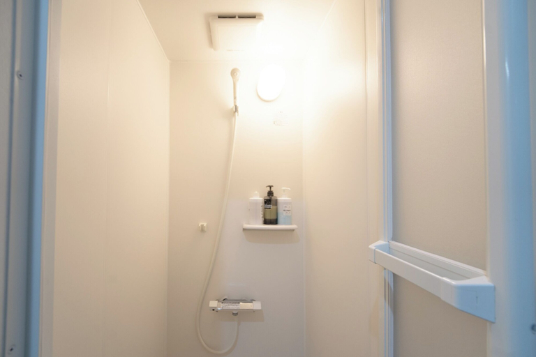Bathroom 2, Panda Stay - Asakusa 5 mins Walk & Skytree Apt, Taitō