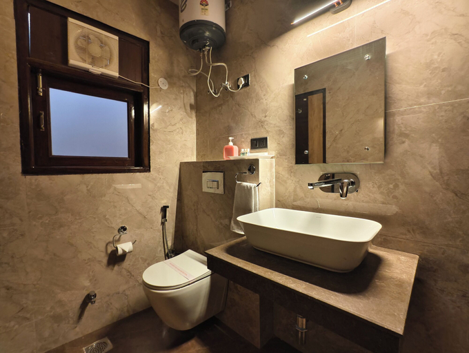 Bathroom 4, Jakk Residency, Delhi