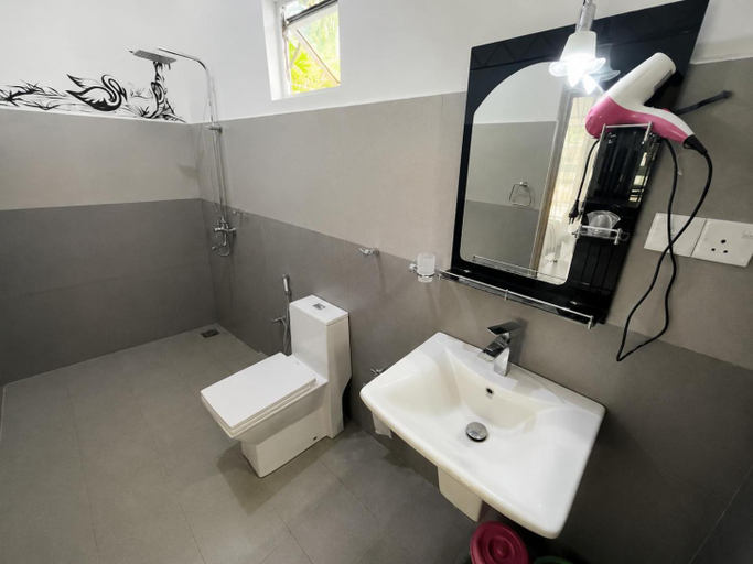 Bathroom 3, Ella Nimal Nest Inn, Ella