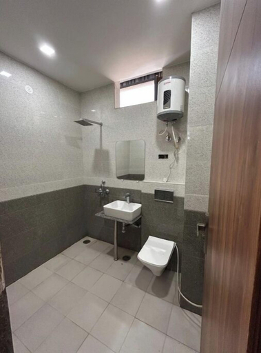 Bathroom 4, Namaste Haridwar By Oran Hotels, Hardwar