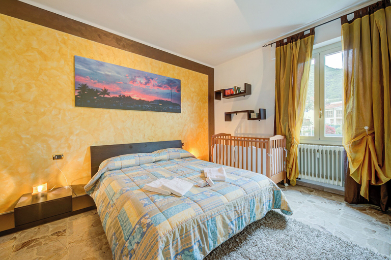 Others 2, Silvy Apt Salo Charming & Near Center, Brescia