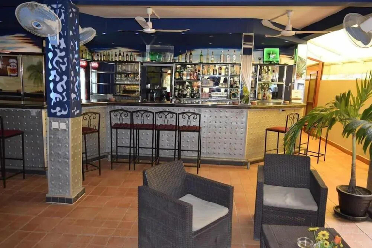 Food & Drinks 5, Fana Hotel, Dakar