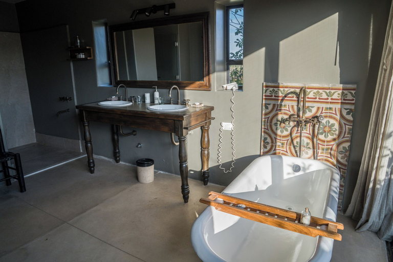 Bathroom 5, Atamisque Wine Lodge, Tupungato