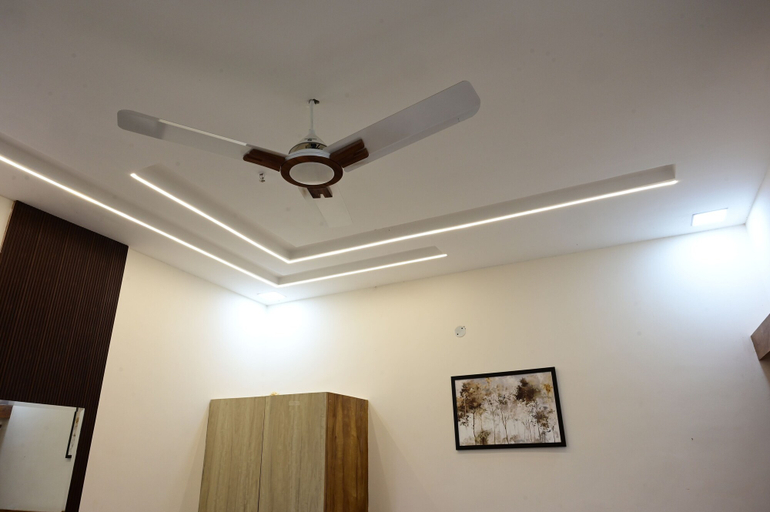 Room 4, Hotel Global Star, Sant Ravi Das Nagar