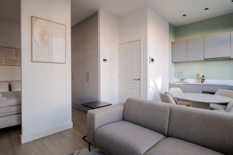 Living area 4, Modern 1 BR Apartment Rotterdam West, Rotterdam