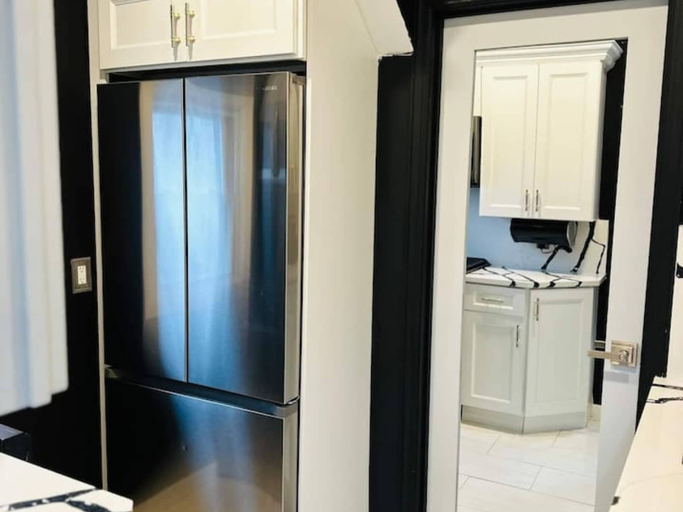 Interior 2, 625c 1 Large Bedroom Contemporary Luxe Stay, Newark