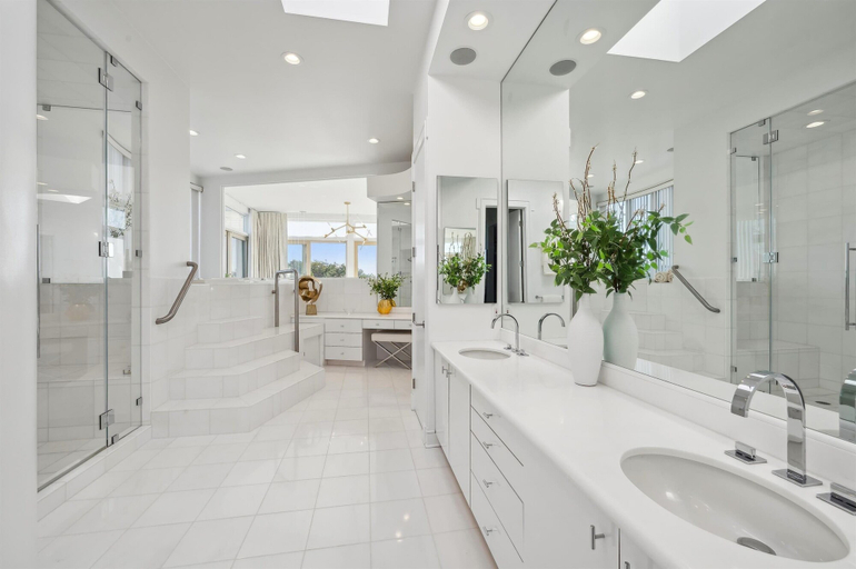 Interior 4, Dunes Lane by Rove Travel Heated Pool & Beach Access, Suffolk