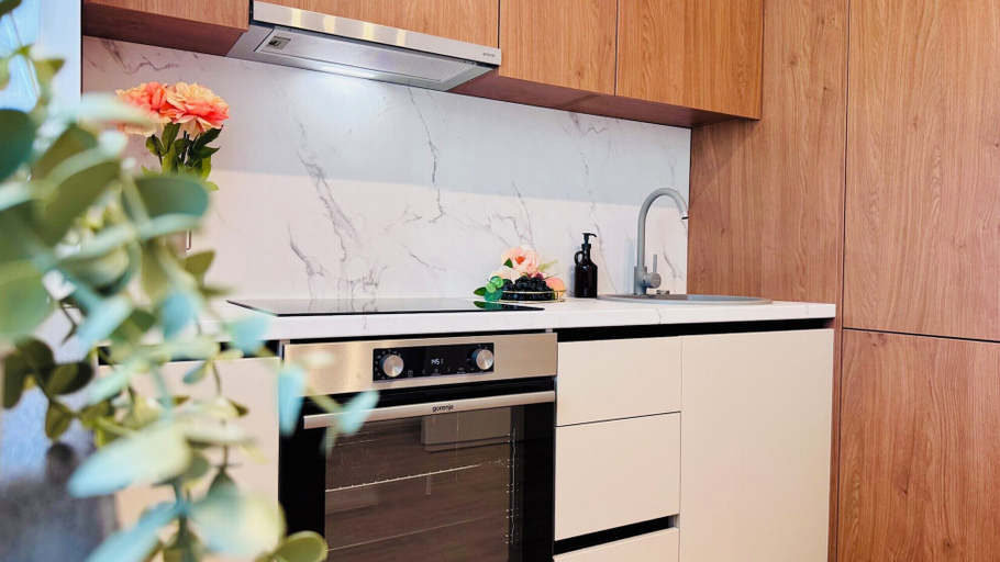 Private kitchen 4, Crystal North Apartments Deluxe Comfort, Voluntari