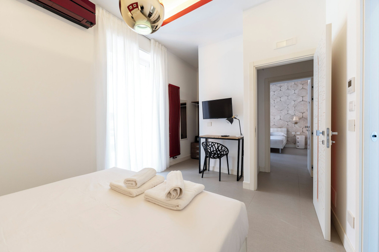 Interior 5, Via Concezione a Montecalvario 19, Napoli