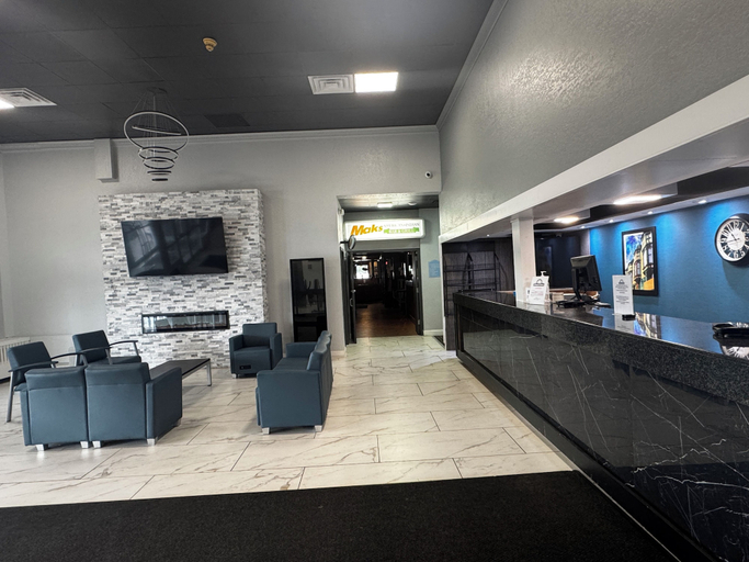 Lobby 2, Rockfalls Inn & Suite, Whiteside