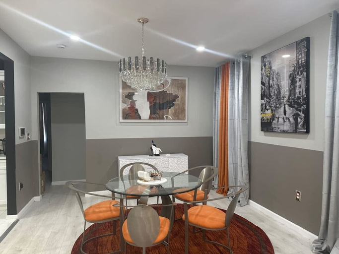 Interior 2, 625 3 Large Bedrooms Luxe Artistic Art Vibe, Newark