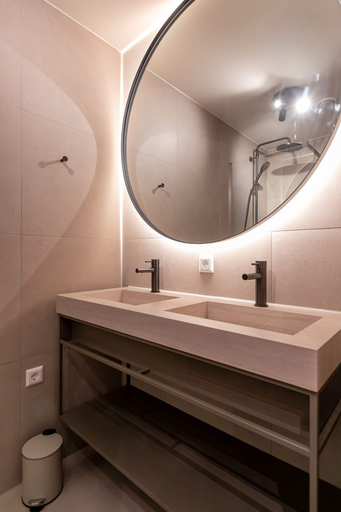 Room 3, Modern 2BR Apartment in Rotterdam Centre, Rotterdam