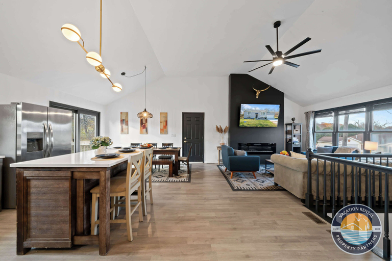 Interior 2, Lake Geneva Hous Family Fun With Pool Table, Walworth