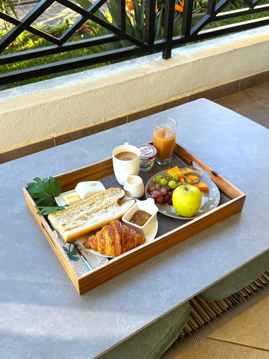 Food & Drinks 2, Appartements - Le Paradisier Ambatobe, Analamanga