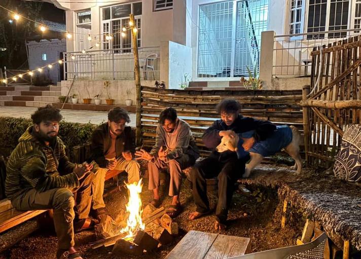 Others 3, Rahgir Hostel, Kangra