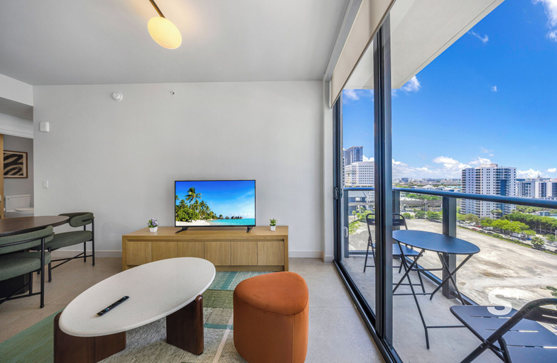 Interior 5, Skyline Views 1BR in - Rooftop pool, Miami-Dade