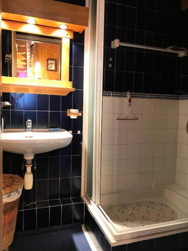Bathroom 3, Residence Les Cristaux Du Bas, Haute-Savoie