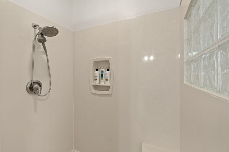 Bathroom 2, Private Dock Waterfront Home in Miramar, Walton