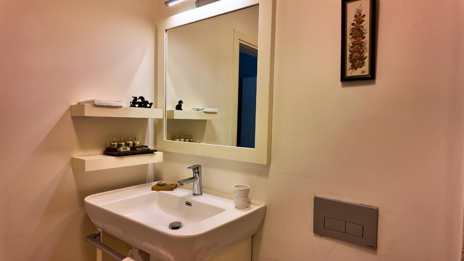 Bathroom 2, D&C Gocek Hotel, Fethiye