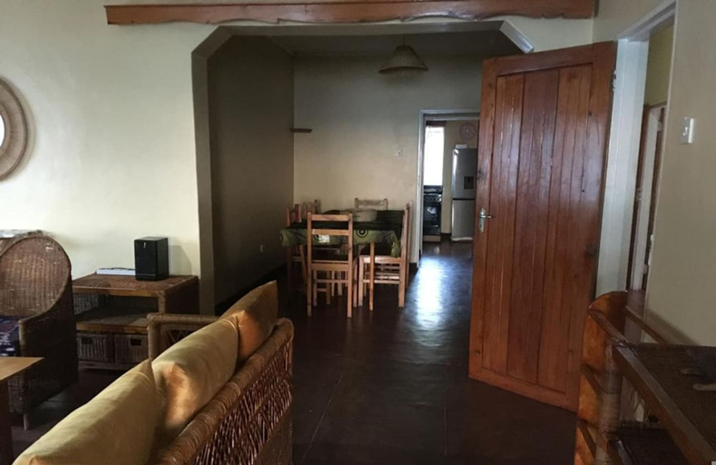Room 2, The Bay Cottage 4BR Retreat in Cape Maclear, TA Nankumba