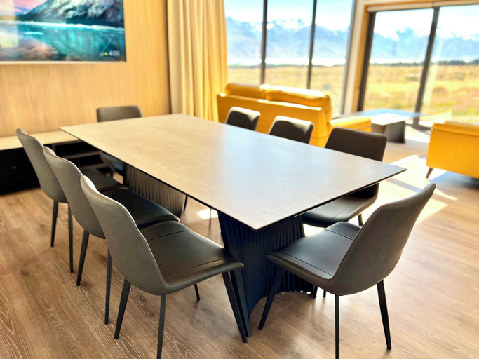 Dining, Guide Hill Station Lodge, Mackenzie