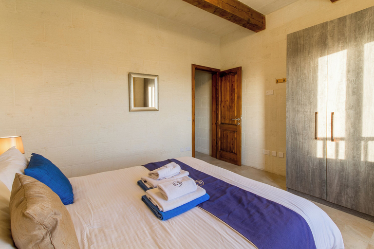 Others 4, Inni Gozitan Farmhouse Private Pool