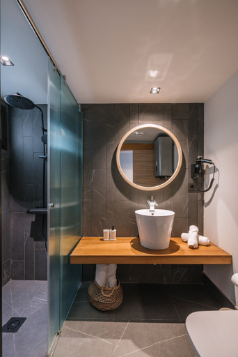 Bathroom 5, Poem Suites by Airnest, Las Palmas