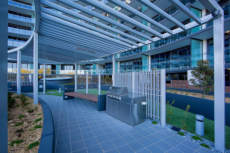 Others 5, Accommodate Canberra - Manhattan, Canberra