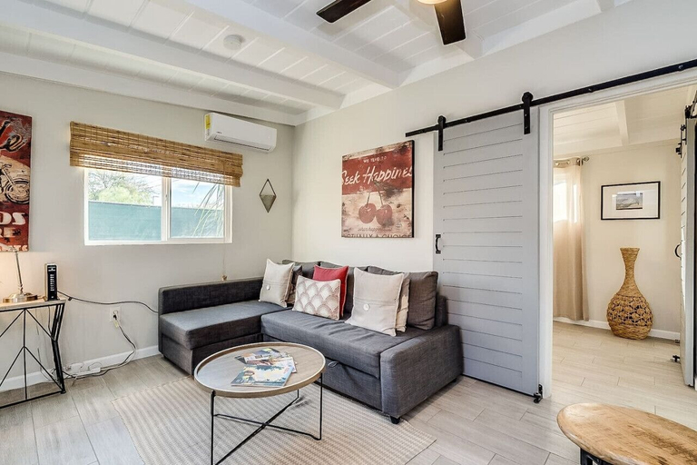 Interior 3, Chic Duplex in Tucson 1 of 2, Pima