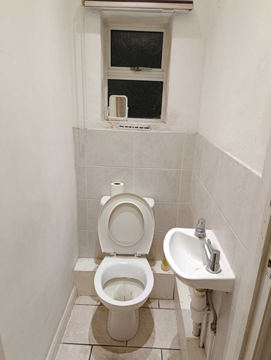 Bathroom 3, COZY HOME IN ZONE 2, London