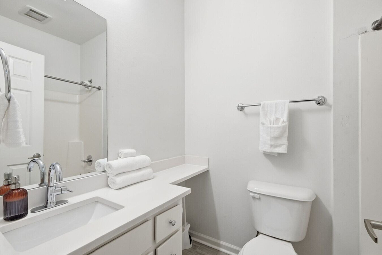 Interior 2, Apex Executive Apartments - 30th Ave, Davidson