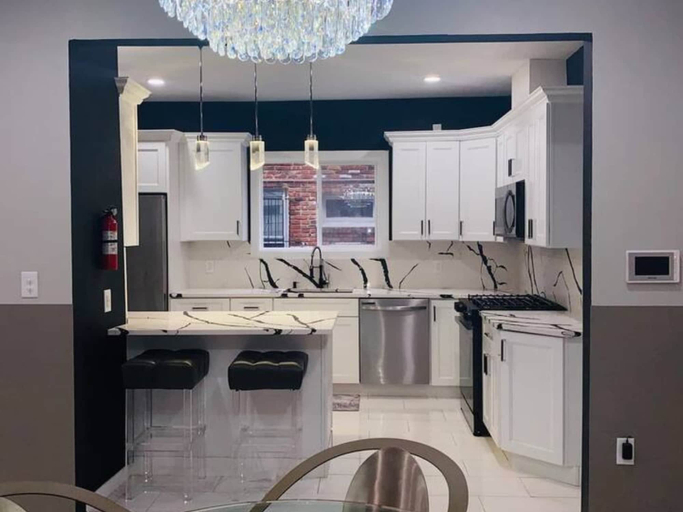 Interior 4, 625 3 Large Bedrooms Luxe Artistic Art Vibe, Newark