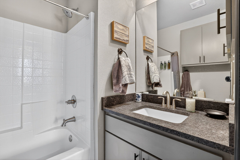 Bathroom 4, 2br Condo In College Station, Brazos
