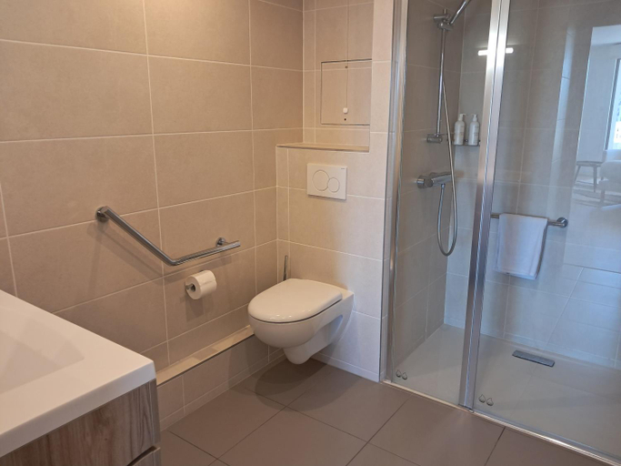 Bathroom 3, RESIDENCE SERVICES MONTANA Paris Clichy, Hauts-de-Seine