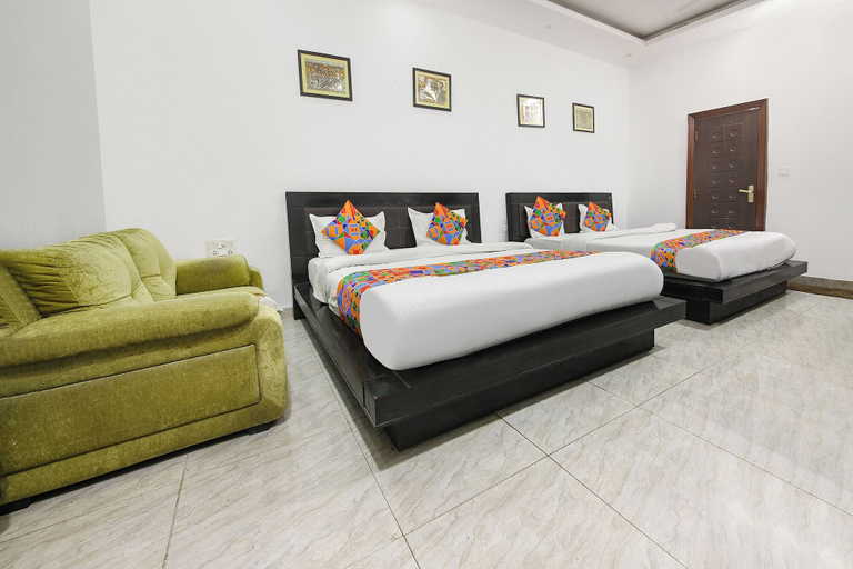 Room 3, Fabhotel Khalsa Homestay, Dehradun