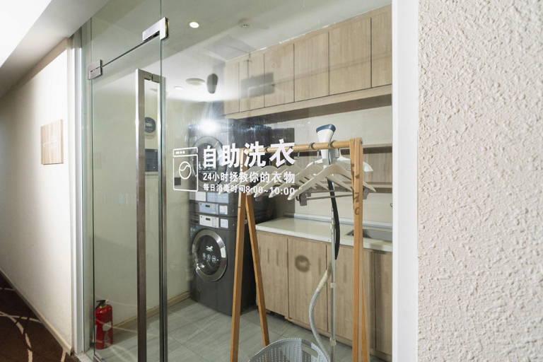 Bathroom 3, Hanting Premium Hotel Youjia Nanjing Xinjiekou, Nanjing