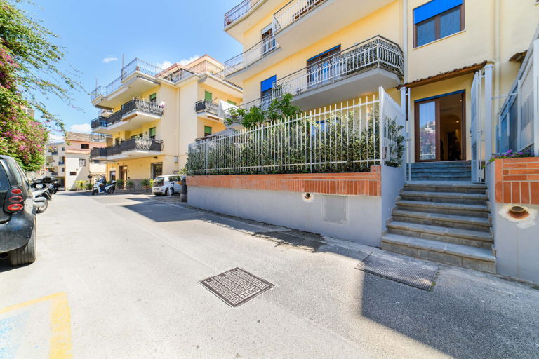 Exterior 3, Suites 21 Luxury Apartment, Napoli