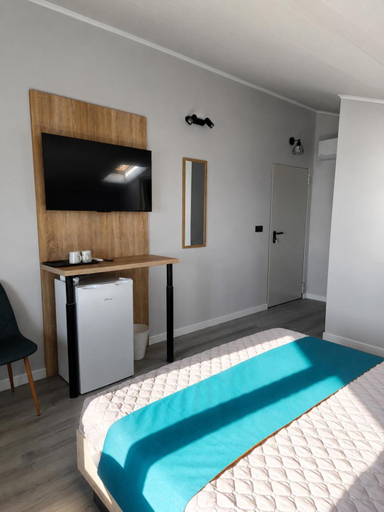 Bedroom 2, Paradise View Rooms, Byala