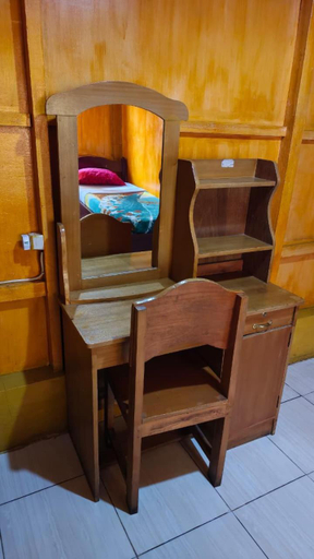 2, Lucas Lodge, Ngada