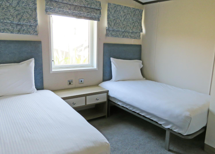 Bedroom 2, Seaview Holiday Park, Cornwall