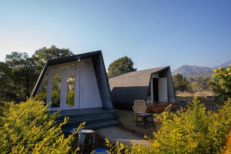 Exterior & Views 2, Dhauladhar View Village Resort , Kangra