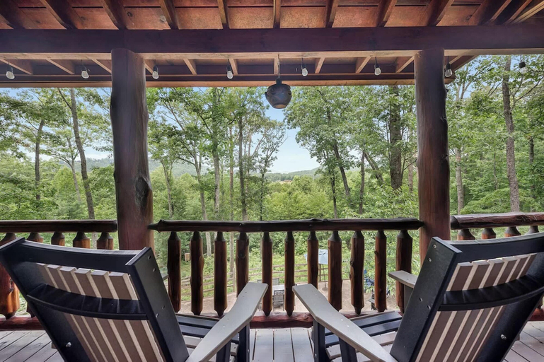 Property grounds 5, Whippoorwill Calling - Endless Mountain Views, Hot Tub and Fire Pit, Fannin